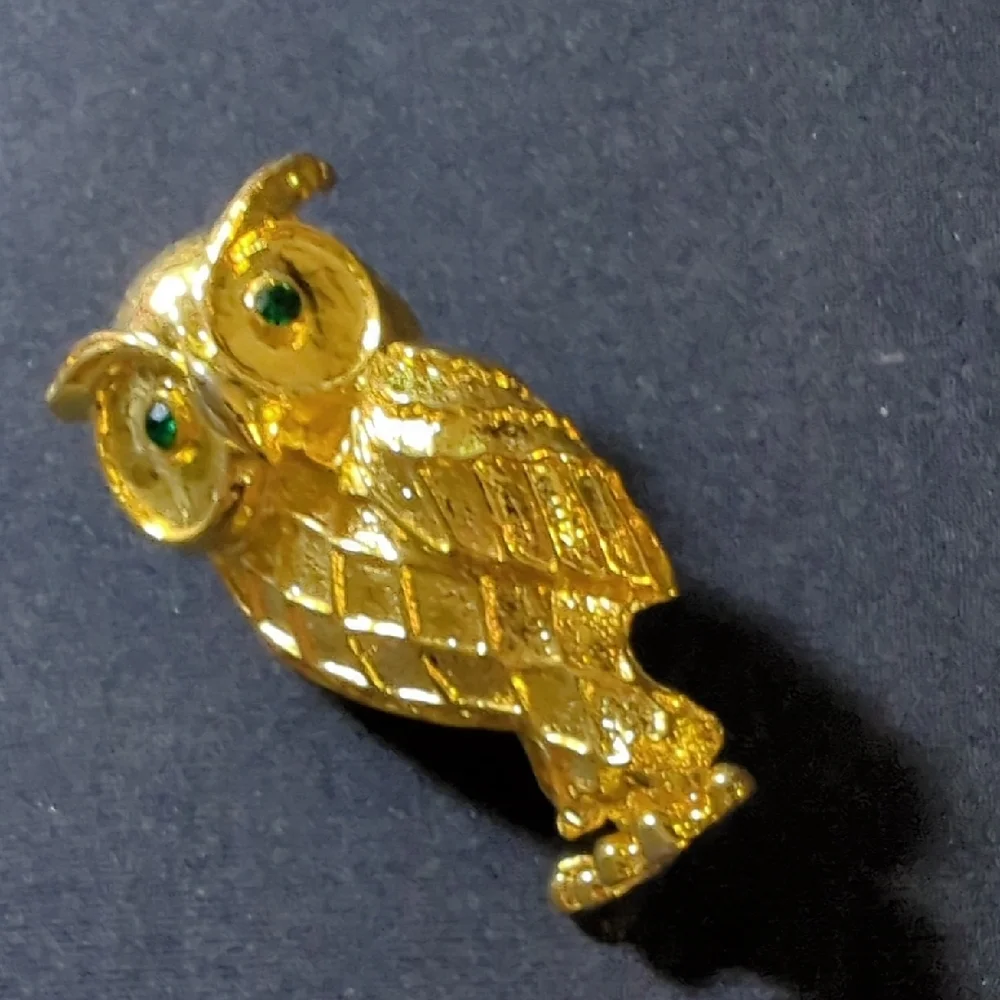 Vintage elegant gold
